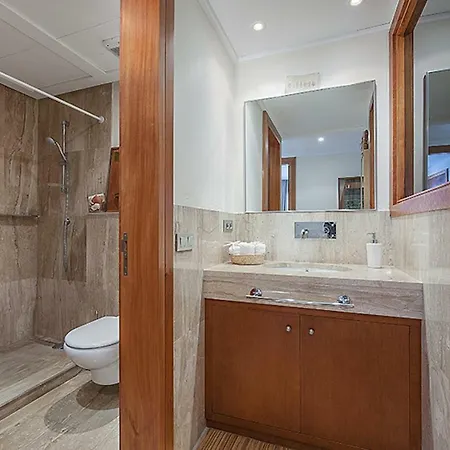 Apartment Vora Dor *